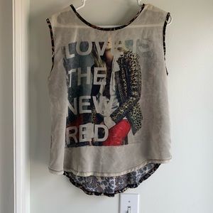 Sheet top with cheetah print back